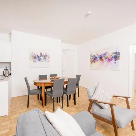 Anna And Friends * Graz