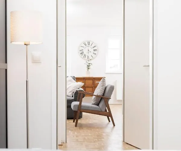 Anna And Friends Apartment