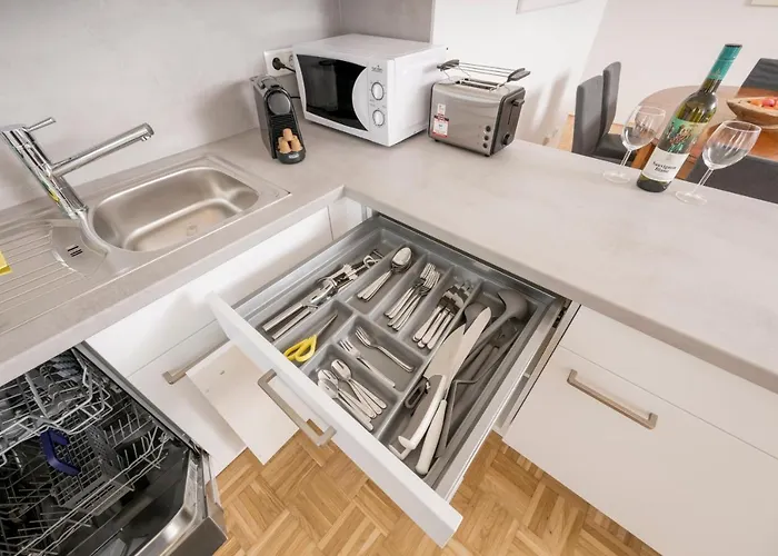 Anna And Friends * 格拉茨