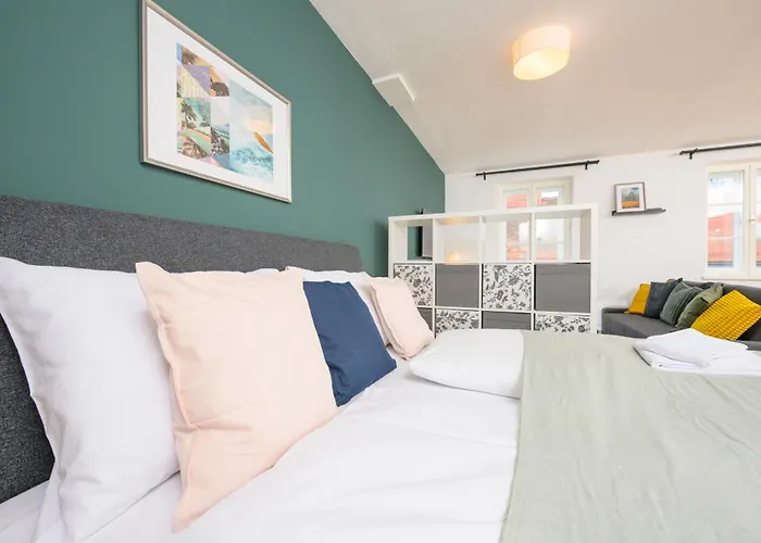 Anna And Friends Apartment