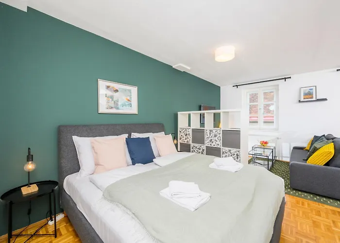 Anna And Friends Apartment